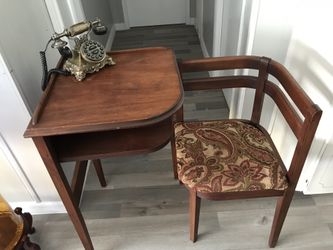 Antique Gossip Corner (old fashioned telephone table) for Sale in Valrico,  FL - OfferUp