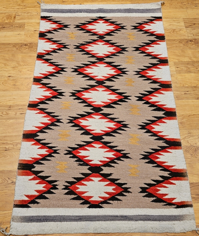 Area Rug Warm Beige with Serrated Diamonds and Striped Borders