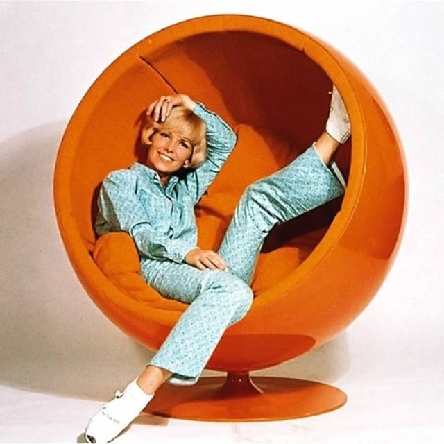 Ball Chair: Retro Vibrant Orange Glossy Finish with Spherical Body