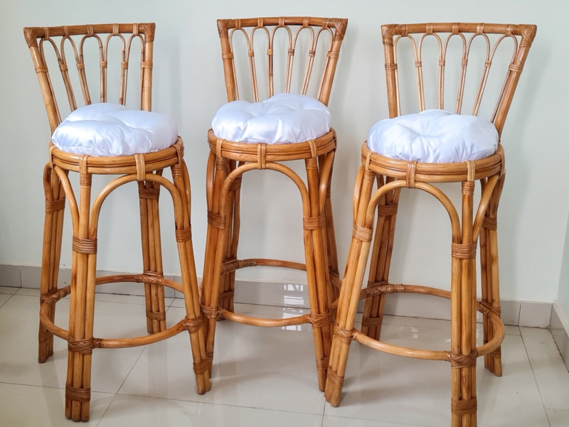 Bamboo Fan Back Barstool with White Tufted Cushion and Arched Bracing
