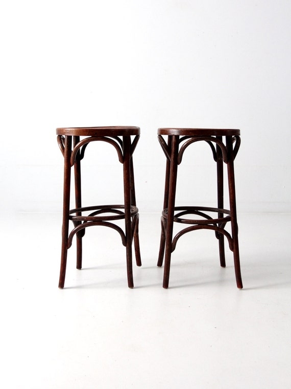 Bar Stool with Bentwood Arches, Round Seat, Vintage Bistro Style.