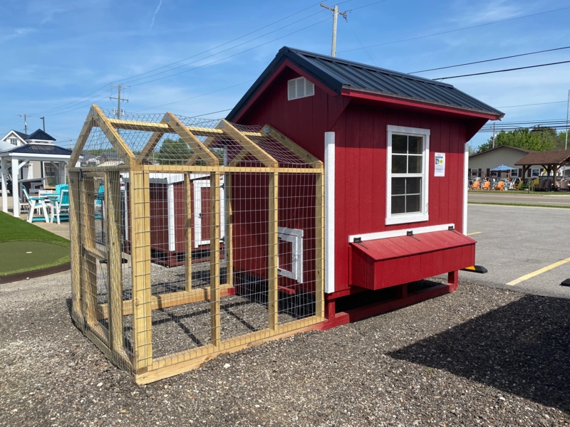 Barn Style Chicken Coop, Red Siding with Attached Wire Run