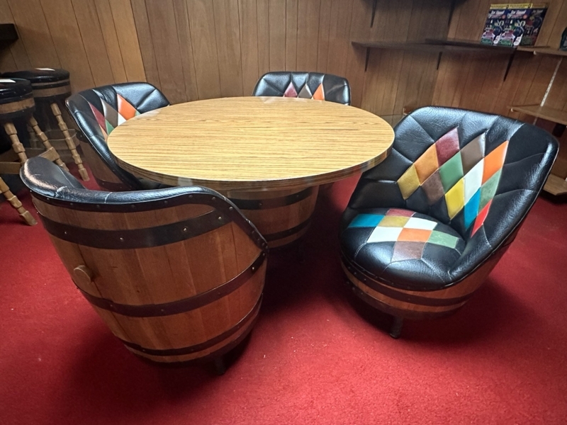 Barrel Furniture Set Harlequin Patchwork Barrel Base Multicolor