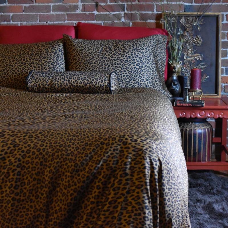 Bedding Set with Deep Red Accents for Jungle Glam Interior Design