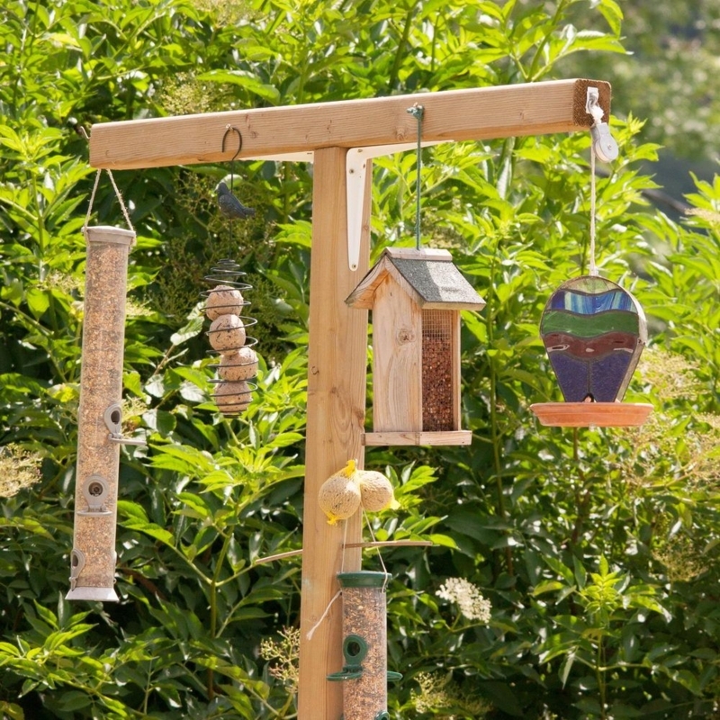 Bird Feeder Stand, Rustic T-Frame Construction, Pulley System, Timber