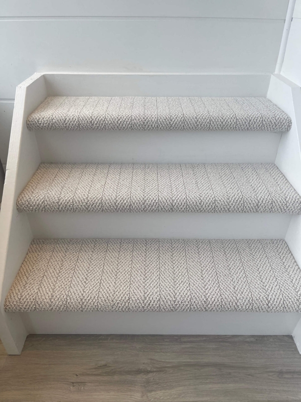 Carpet Stair Treads, Off-White Herringbone Pattern Bullnose Edge