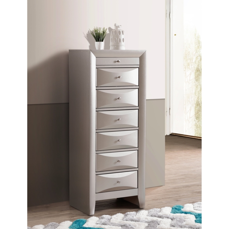 Champagne Lingerie Chest with Beveled 7 Drawer Fronts