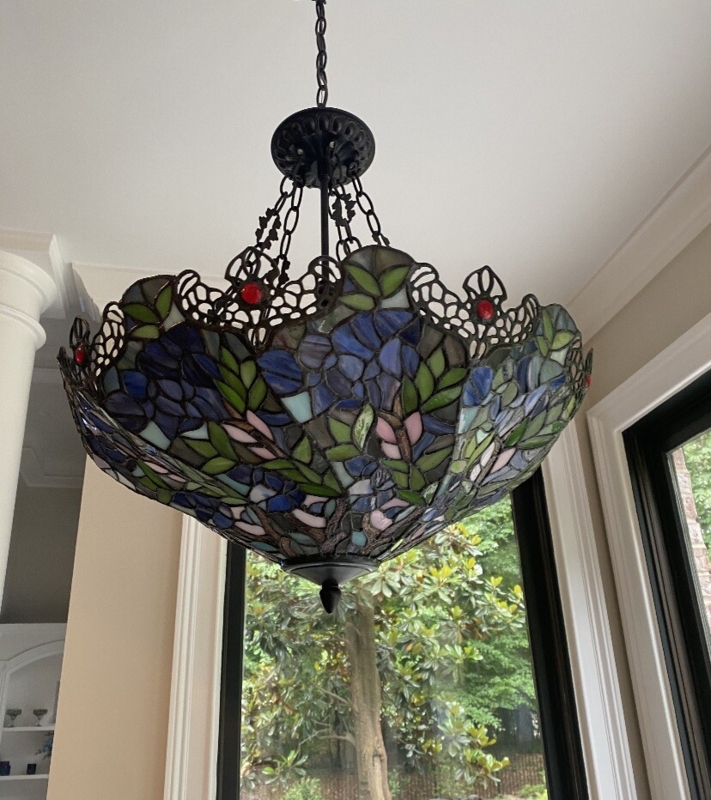 Chandelier featuring Scalloped Filigree Rim and Floral Stained Glass
