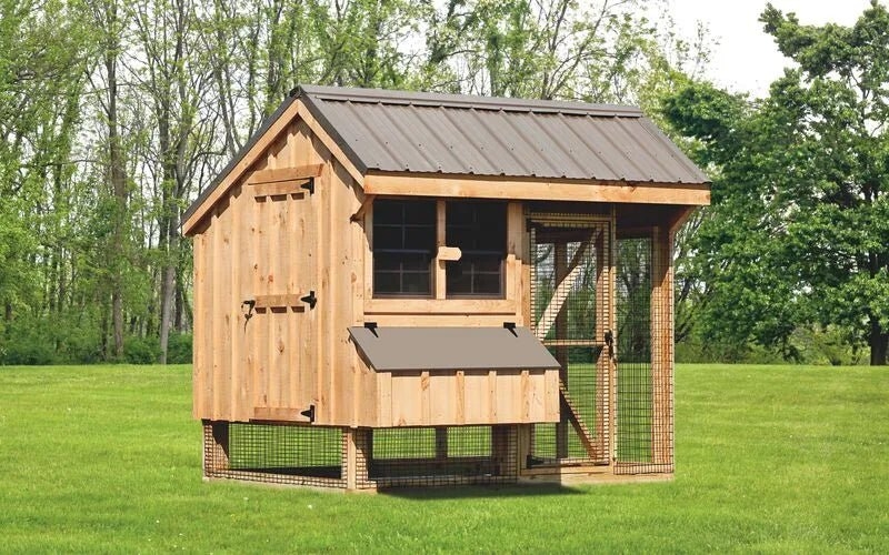 Chicken Coop with Quaker Roofline style, Attached Run and Natural Wood