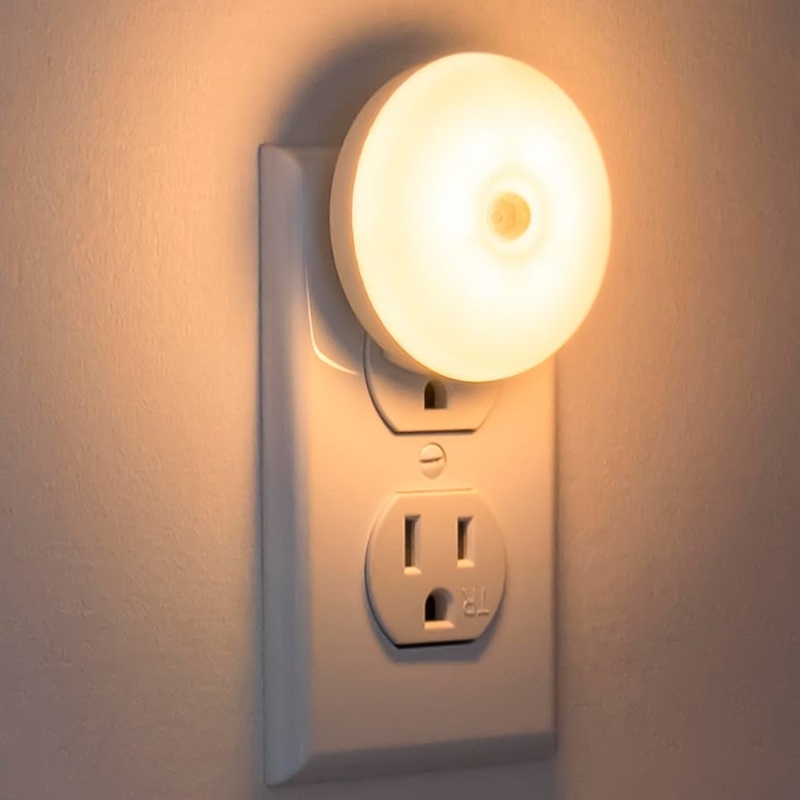 Circular LED Nightlight, Space Saving Plug-In with Warm Amber Motion Sensor