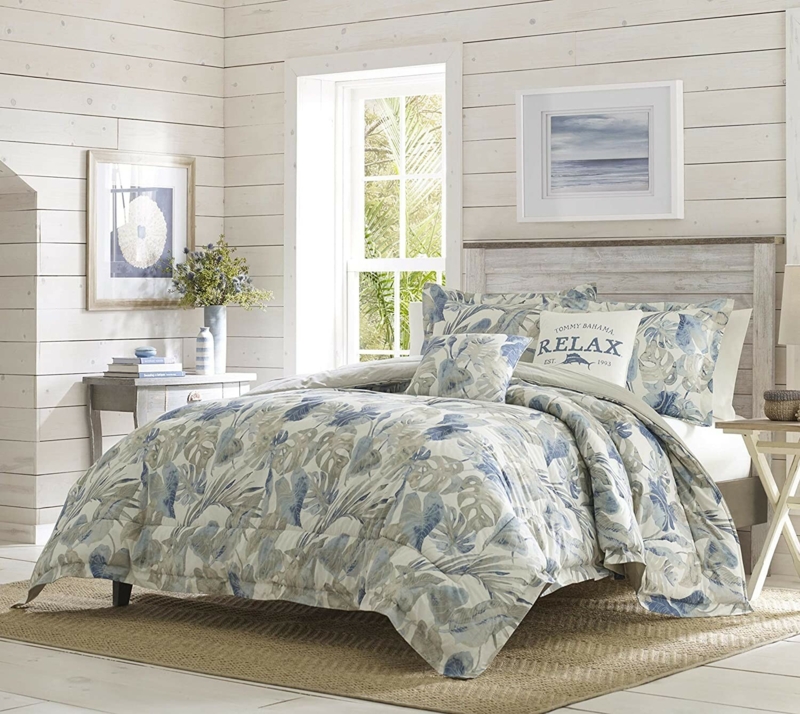 Comforter Set Monstera Leaf Pattern, Indigo Palette, Monstera Leaf Bedding