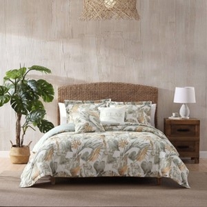 Comforter Set with Tropical Leaf Print, Arched Rattan Headboard, Coastal