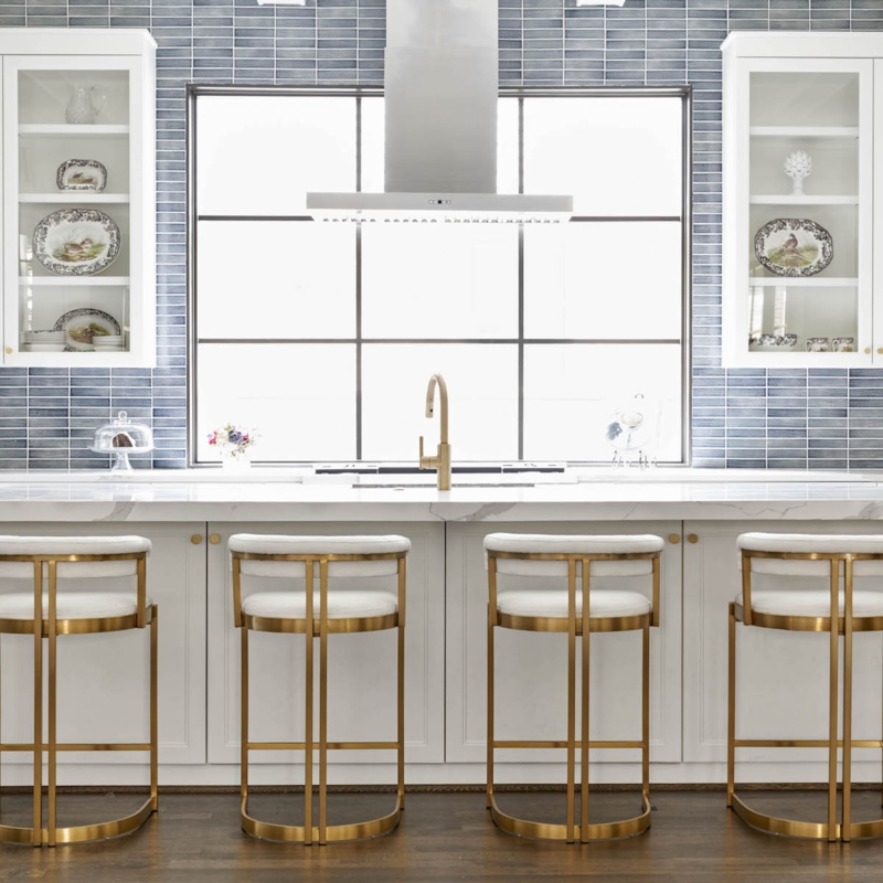 Counter Stool White Leather-Like Curved Backrest Open Frame