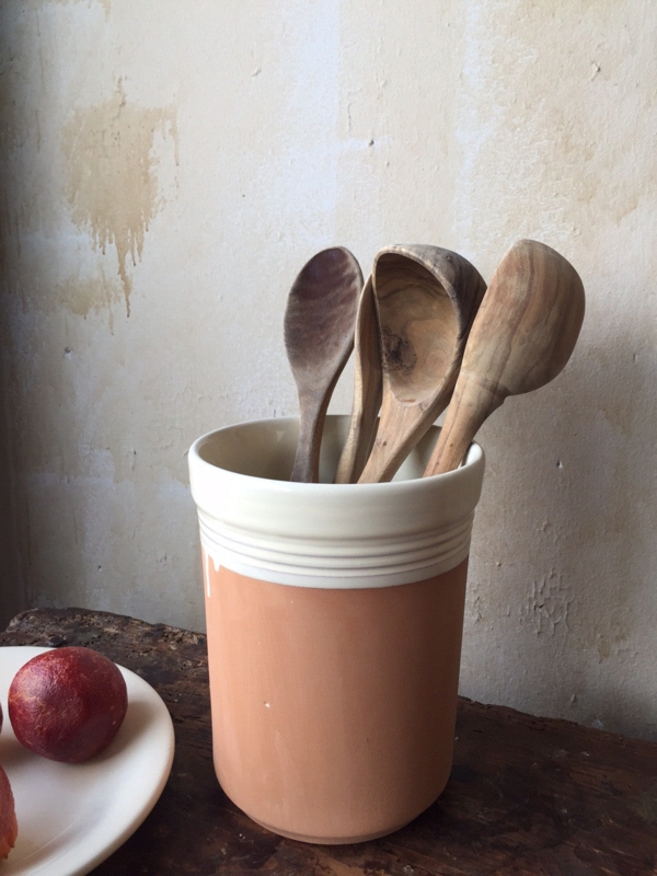 Countertop Utensil Crock DII Retro Ceramic Utensil Holder - Honey Color  Kitchen Organizer 7.5" Tall Ceramic Kitchen Organizer