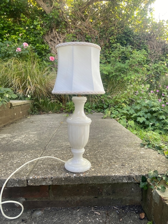 Creamy Alabaster Table Lamp: Fluted Urn Base, Scalloped Fabric Shade