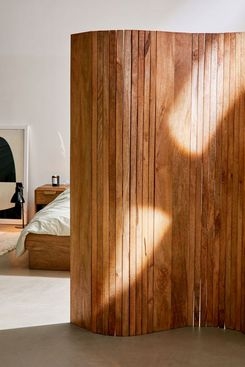 Curved Slatted Room Divider with Wavy Freestanding Profile