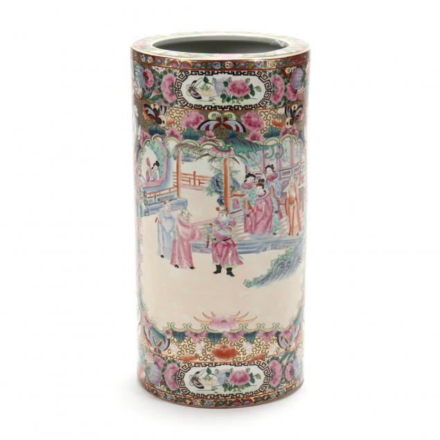 Decorative Chinese Famille Rose Porcelain Umbrella Stand (Lot 1020 - Asian  & Continental Fine & Decorative Arts, Collector CarsMar 25, 2021, 10:00am)