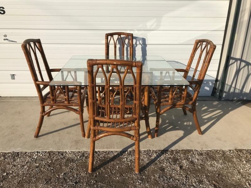 Dining Set Rattan with Arched Chinese Chippendale Back Chairs