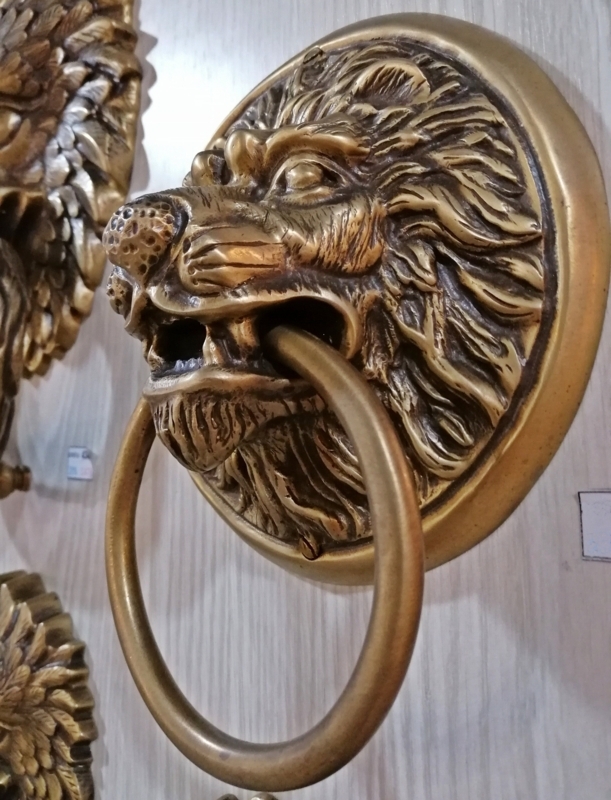 Door Knocker, Antiqued Finish Lion Head with Heavy-Duty Ring.