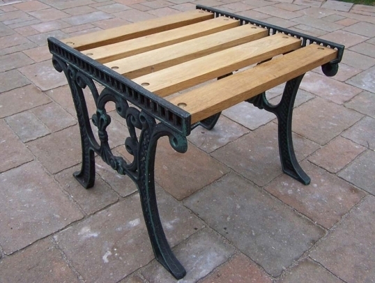 End Table Fleur De Lis Motif Verdigris Finish Wood Slat Top