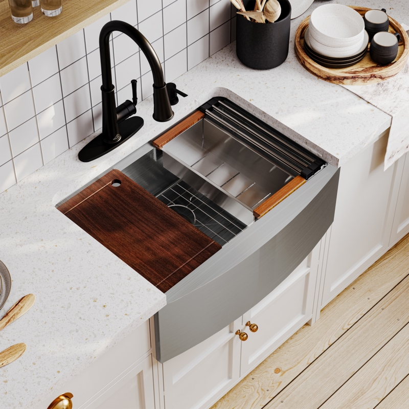 Farmhouse Sink: Stainless Steel Workstation with Integrated Accessories