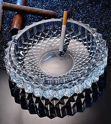 Glass Ashtray Faceted Diamond Pattern Clear Glossy Finish Round