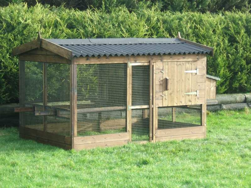 Handmade Wooden Coop, Gabled Roof & Run - Traditional Style