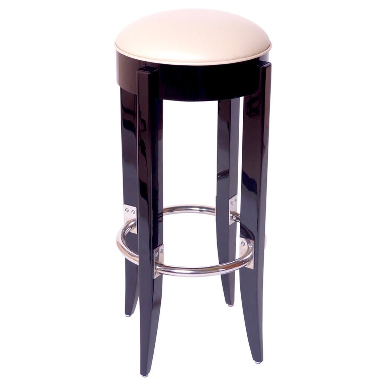 High Gloss Bar Stool in Piano Lacquer with Sculptural Tapered Legs