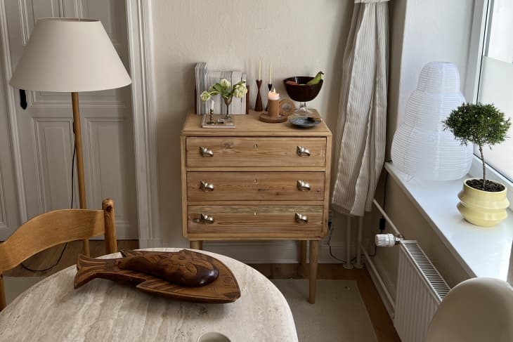 How a DIYer Used Napkin Rings as Dresser Drawer Pulls (Photos) | Apartment  Therapy