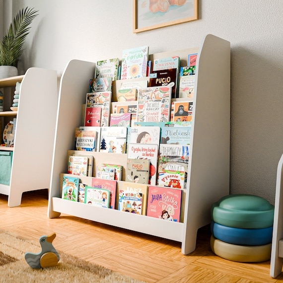 Large Kids Bookshelf with Forward Facing Accessible Display