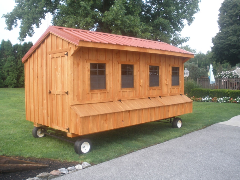 Large Portable Chicken Coop with Wheeled Chassis - Portable Hen House