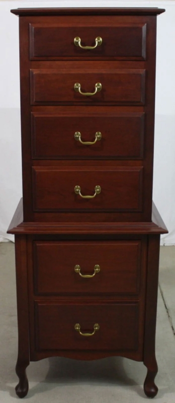 Lingerie Chest in Queen Anne Style featuring Elegant Cabriole Legs