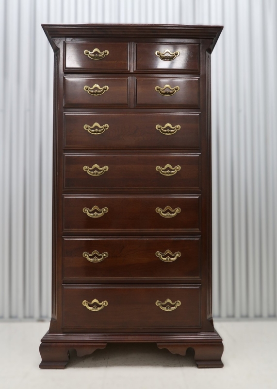Lingerie Chest with Nine Drawers, Fluted Pilasters, and Glossy Finish