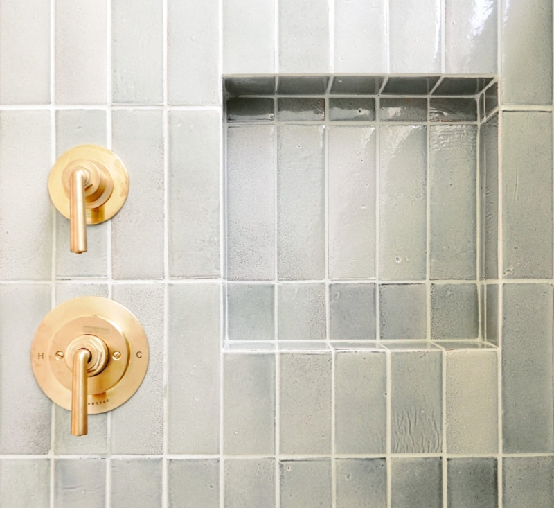 Mitered Edge Shower Niche with Vertical Stack Bond Glacier Blue Tiles