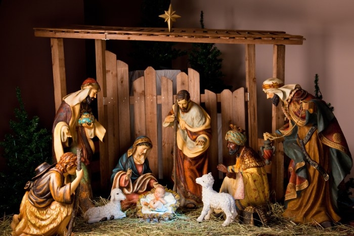 Nativity Set Slatted Wooden Stable Gilded Star Topper Rustic Decor