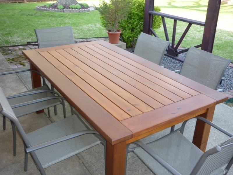 Outdoor Dining Set featuring Mesh Sling Chairs and Metal Frame