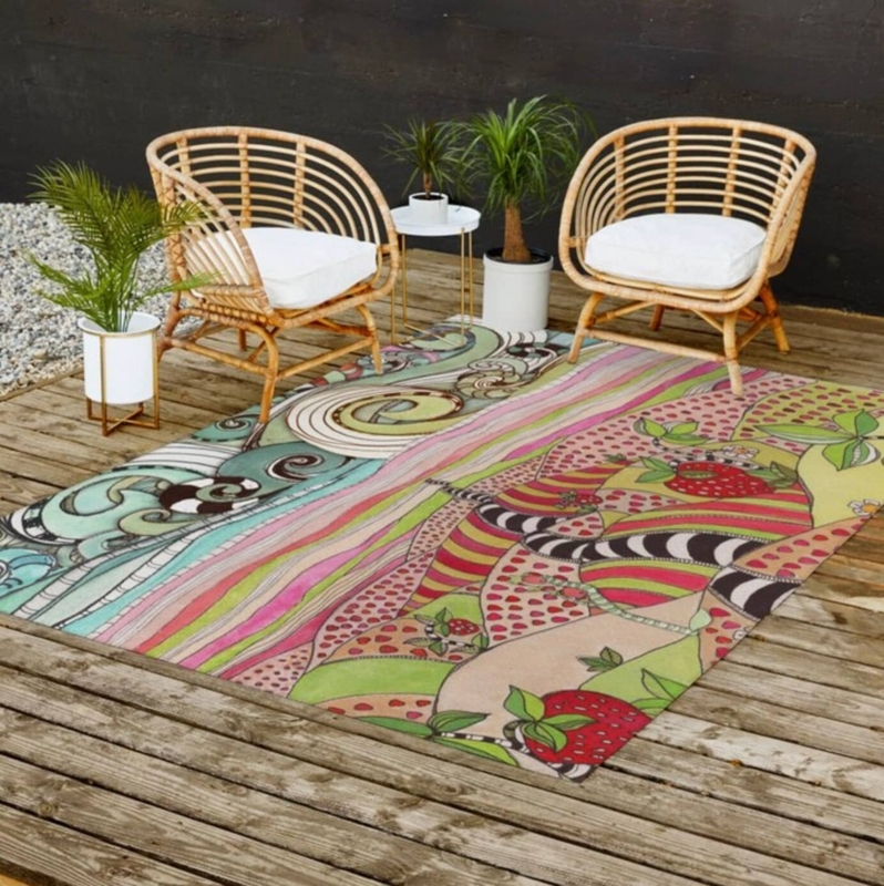Outdoor Rug Strawberry Fields Ocean Wave Split Motif Design