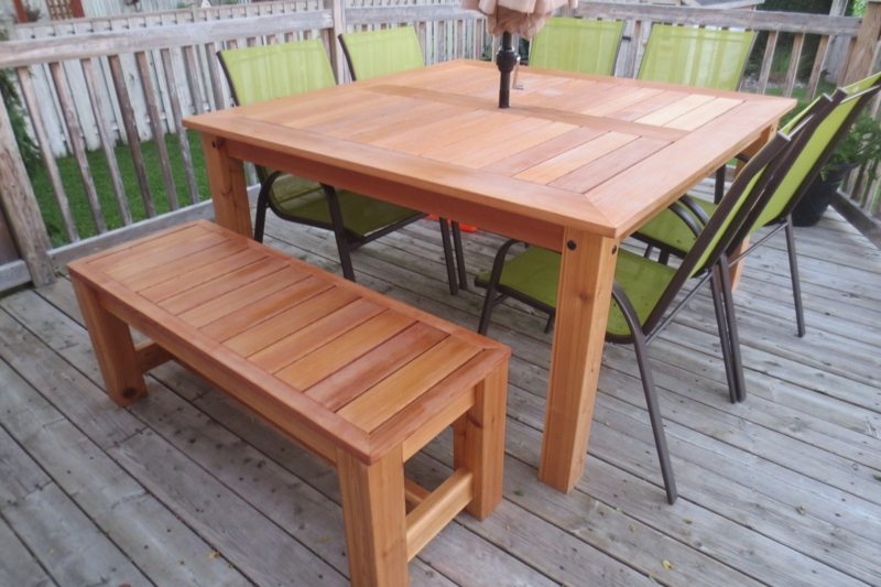 Patio Dining Set with Mitered Frame and Chunky Legs