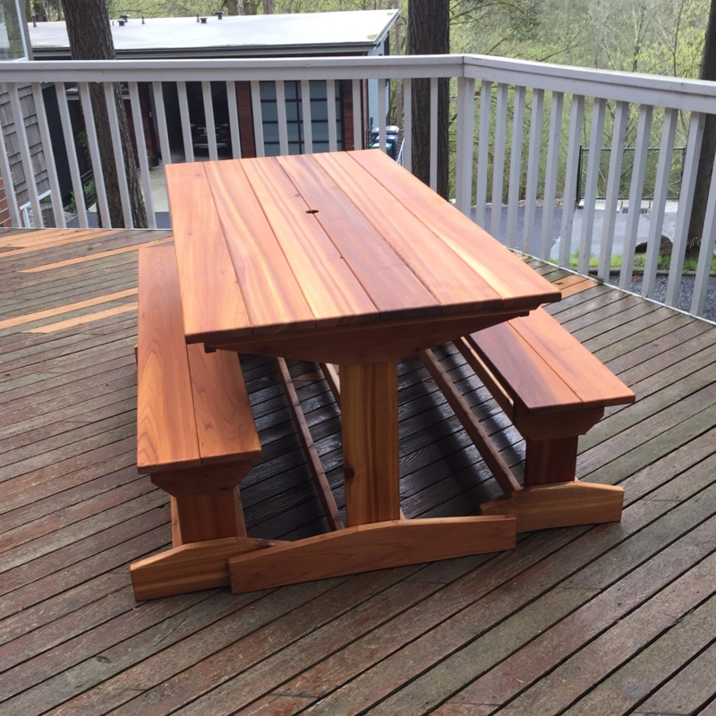 Picnic Table Set featuring Detached Benches and Beveled Edges