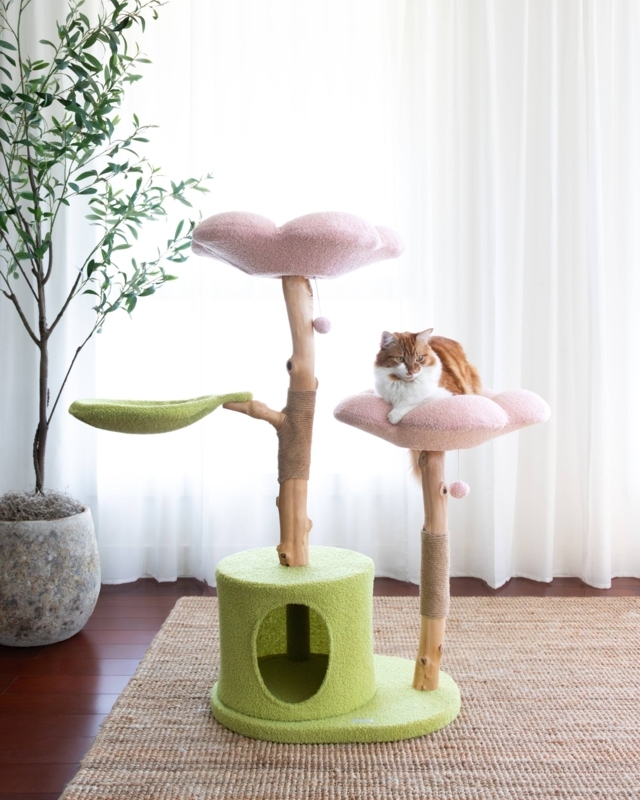 Playful Flower Cat Tree with Pink Petal Platforms & Leaf Perch