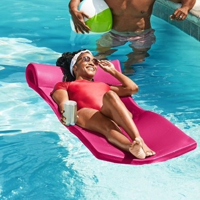 Pool Float Lounge: Magenta Closed-Cell Foam with Headrest