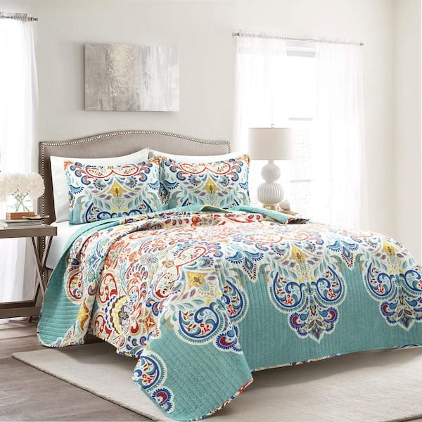 Quilt Set Seafoam Medallion Print Channel Stitched Texture