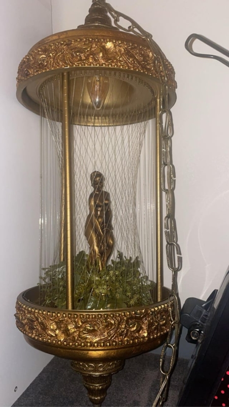 renter friendly way to hang a vintage rain oil lamp? : r/vintage