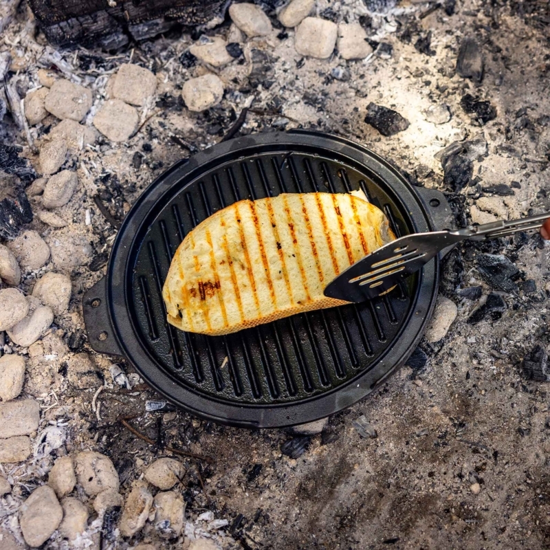 Round Griddle Pan Matte Black with Raised Grill Lines for Campfire