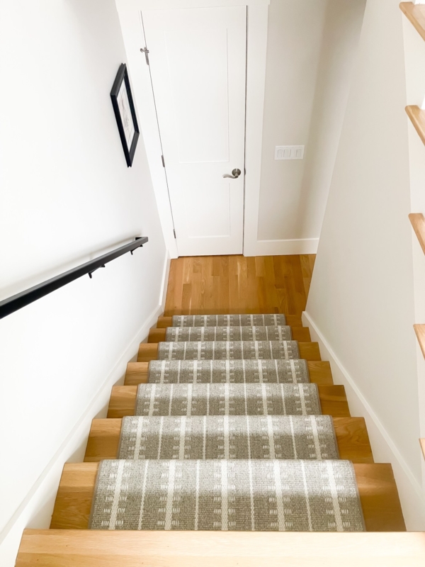 Stair Treads, Greige Grid Pattern Removable Non-Slip Carpet Pads