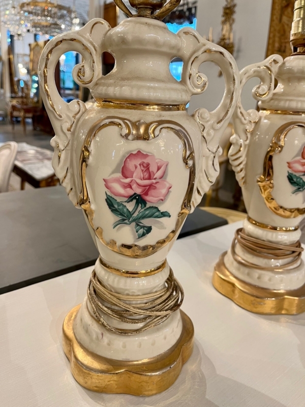 Table Lamp French Provincial Ceramic Rose Medallion Urn Shape