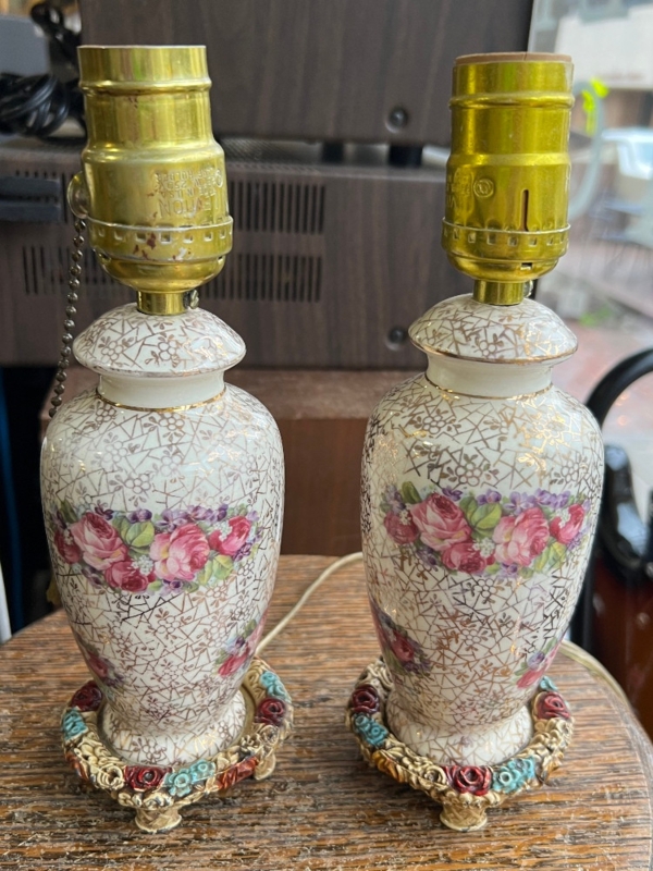 Table Lamp Pair English Floral Chintz Pattern Sculpted Flower Base