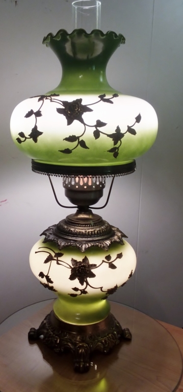 Table Lamp Victorian Style Green Ombre Glass Ruffled Edge
