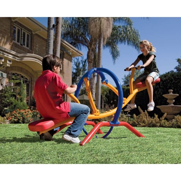 Teeter Totter with Circular Pendulum Motion and Padded Seats