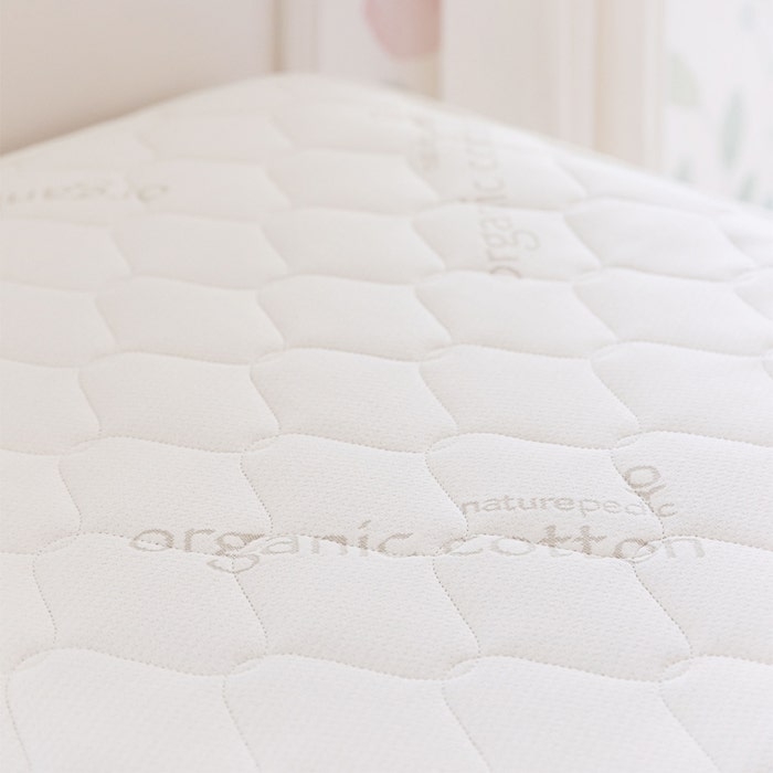 Twin Mattress: Breathable Organic Cotton Knit Surface, Hexagonal Quilt
